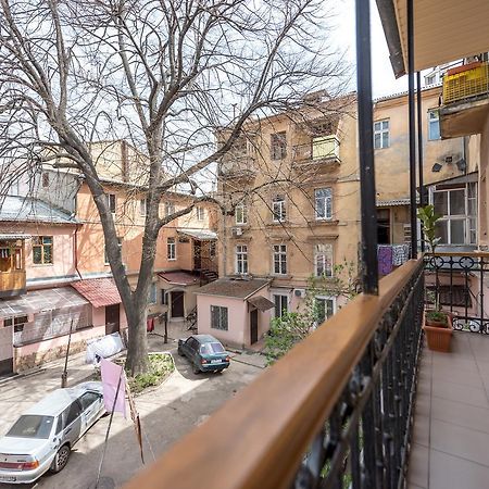 Studio Apartment In Center Of Odesa מראה חיצוני תמונה