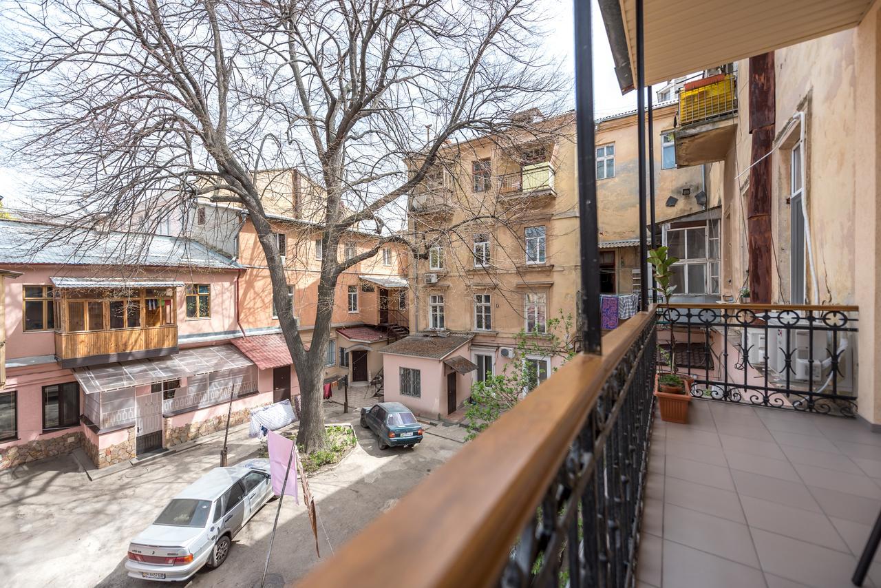 Studio Apartment In Center Of Odesa מראה חיצוני תמונה