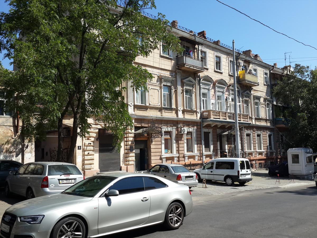 Studio Apartment In Center Of Odesa מראה חיצוני תמונה